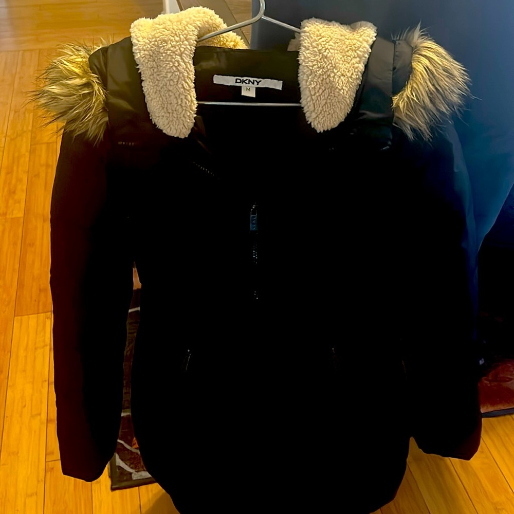 3/4 Down DKNY